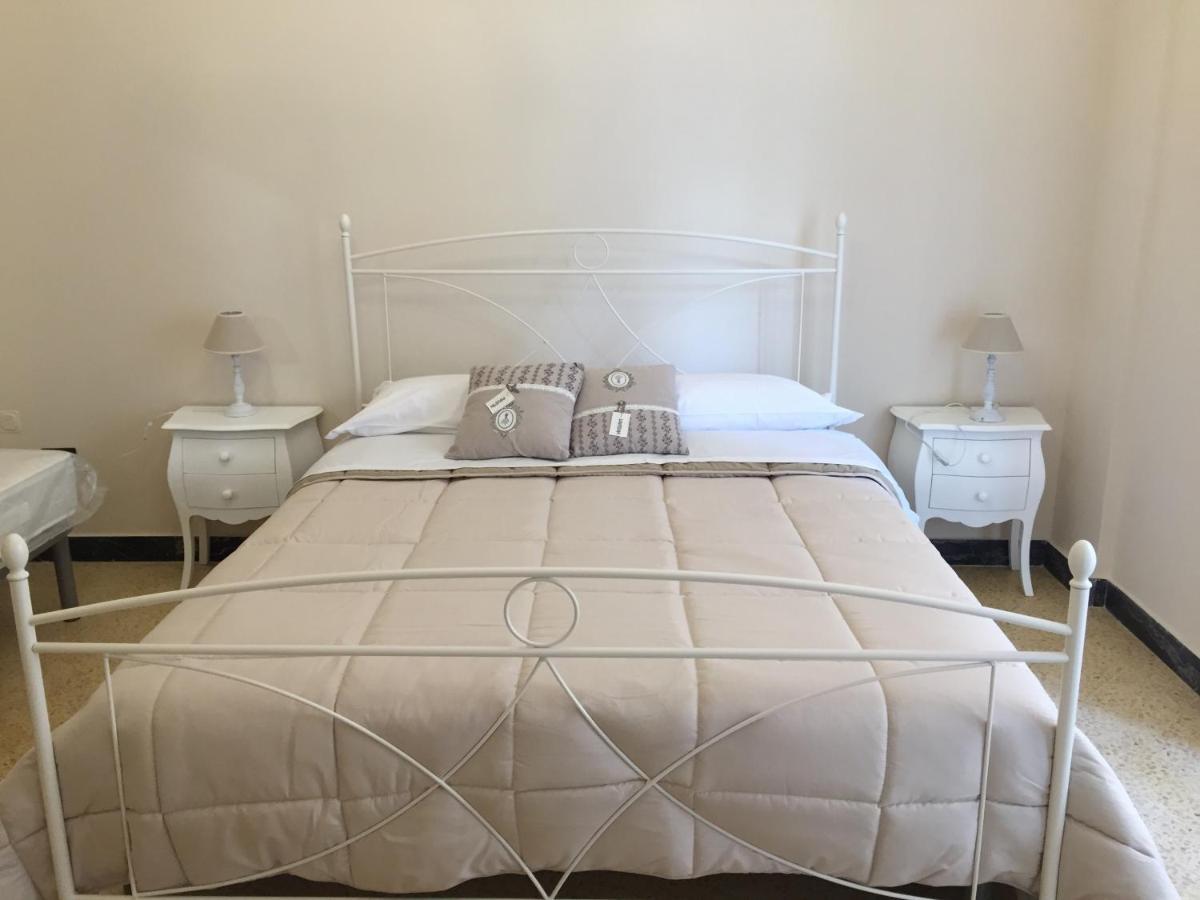 Salerno Centraal Apartment Bagian luar foto