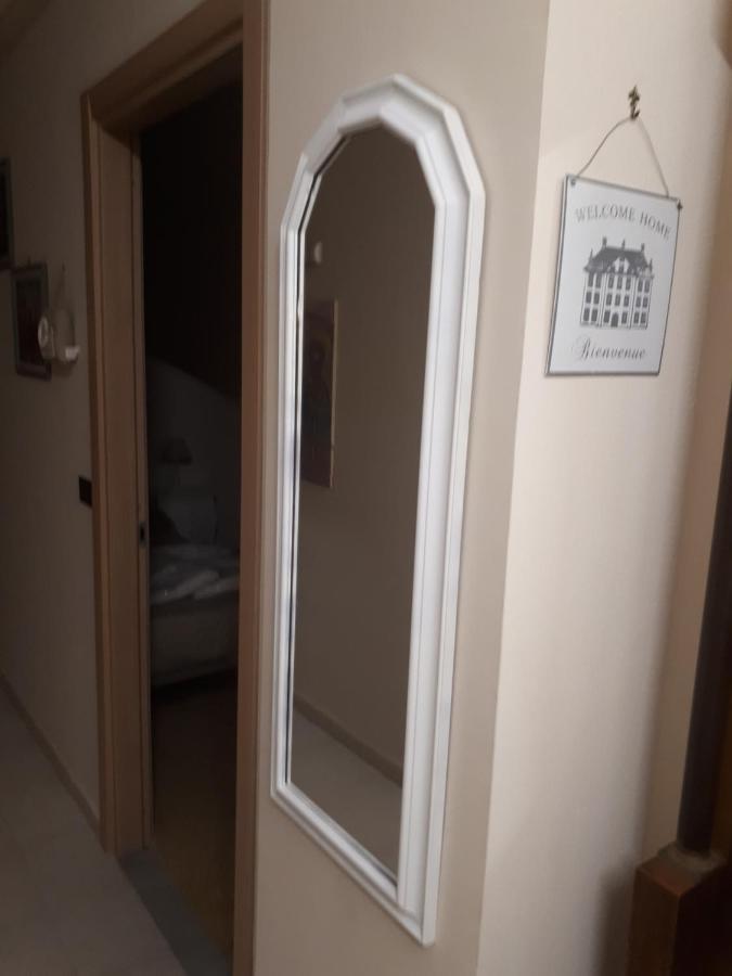 Salerno Centraal Apartment Bagian luar foto