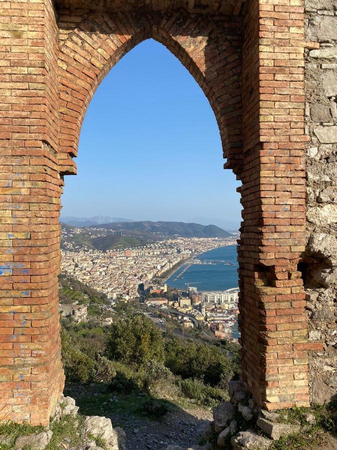 Salerno Centraal Apartment Bagian luar foto