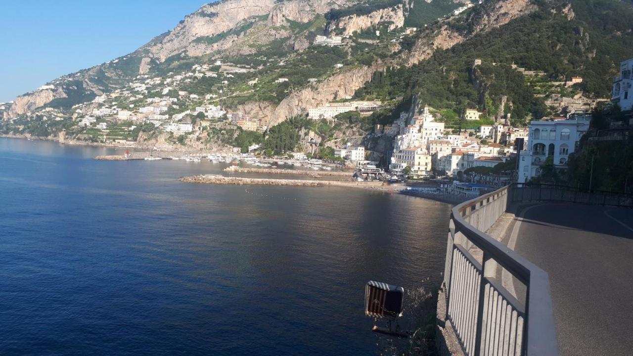 Salerno Centraal Apartment Bagian luar foto