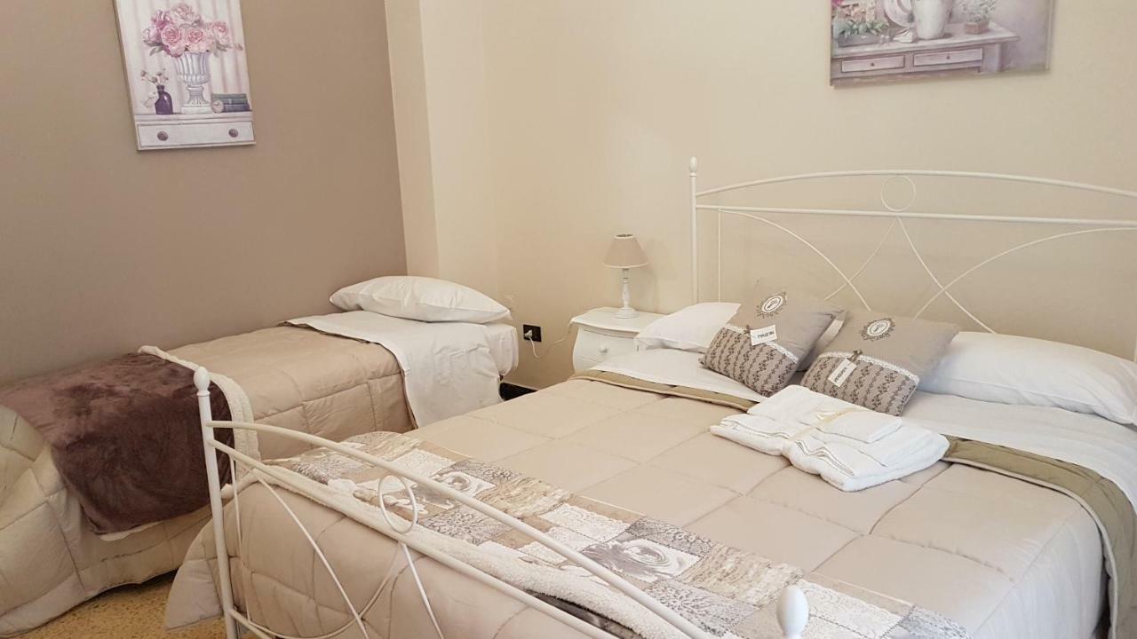 Salerno Centraal Apartment Bagian luar foto